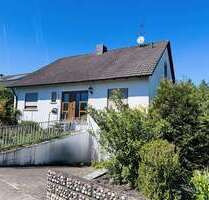 Haus zum Kaufen in Steinwenden 215.000,00 € 143.73 m²