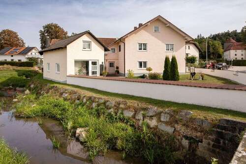 Foto - Haus zum Kaufen in Tiefenbach 540.000,00 € 290 m²