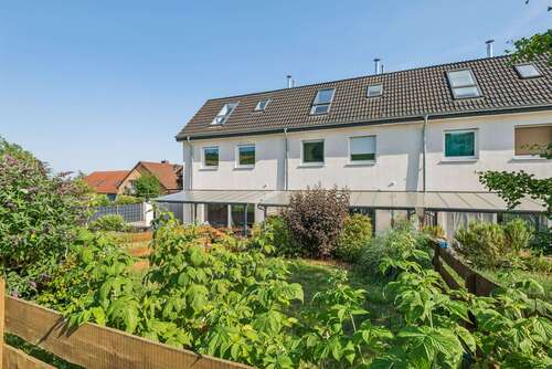 Foto - Haus zum Kaufen in Gau-Bischofsheim 599.000,00 € 180.42 m²