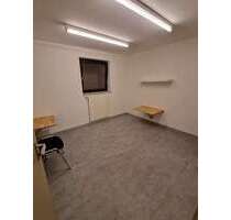 Büro in Frankfurt am Main 580,00 € 18 m² Büro in Frankfurt am Main 580,00 € 18 m²
