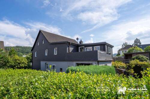 Foto - Haus zum Kaufen in Bergneustadt 199.000,00 € 175.78 m²