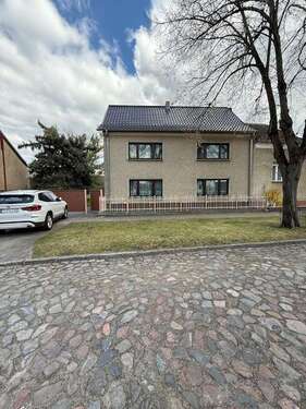 Foto - Haus zum Mieten in Zossen OT Schöneiche 2.250,00 € 225 m²