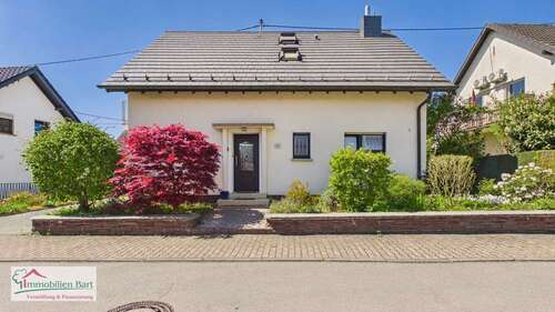 Foto - Haus zum Kaufen in Merzig Hilbringen 299.800,00 € 146 m²