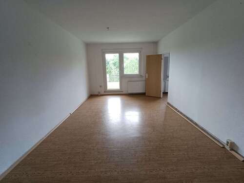 Foto - Wohnung zum Mieten in Bad Lausick 341,00 € 62 m²