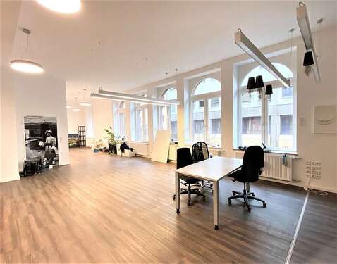 Foto - Büro in Frankfurt am Main 6.500,00 € 380 m²
