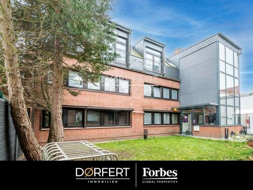 Foto - Haus zum Kaufen in Hamburg 1.999.999,00 € 218.75 m²