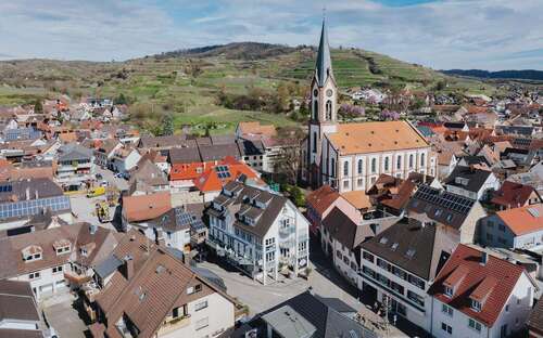 Foto - Haus zum Kaufen in Ihringen 1.500.000,00 € 1034.99 m²