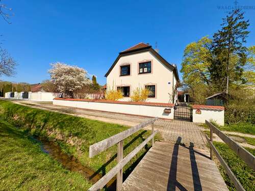 Foto - Haus zum Kaufen in Berching 600.000,00 € 285 m²