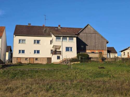 Foto - Haus zum Kaufen in Herbstein 169.000,00 € 190 m²