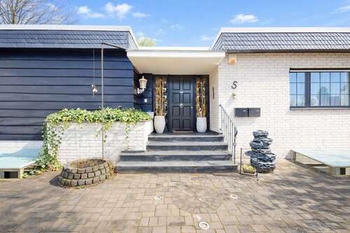 Foto - Haus zum Kaufen in Ratingen 975.000,00 € 268 m²