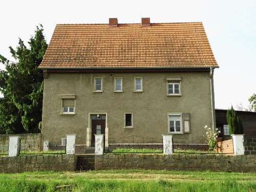 Foto - Haus zum Kaufen in Hackpfüffel 100.000,00 € 134 m²