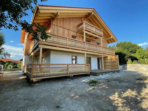 Foto - Wohnung zum Mieten in Waakirchen 2.490,00 € 141.98 m²