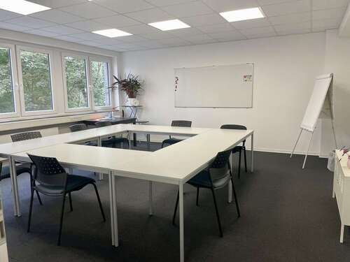 Foto - Büro in Kiel 4.500,00 € 500 m² - 4.500,00&nbsp;EUR Kaltmiete, ca.&nbsp; 500,00&nbsp;m&sup2;