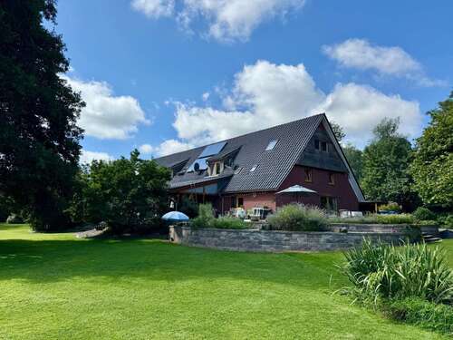 Foto - Haus zum Kaufen in Oederquart 769.000,00 € 332 m²
