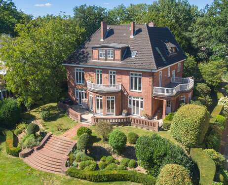 Foto - Haus zum Kaufen in Hamburg Poppenbüttel 2.950.000,00 € 490 m²