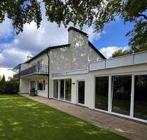 Haus zum Mieten in Grünwald 4.500,00 € 215 m²