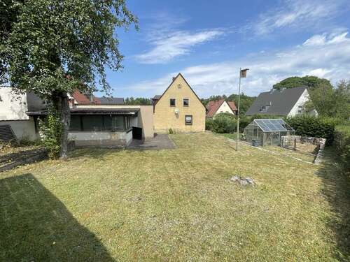 Foto - Haus zum Kaufen in Grafenwöhr 130.000,00 € 137 m²