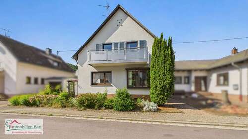 Foto - Haus zum Kaufen in Mettlach Saarhölzbach 224.800,00 € 176.84 m²