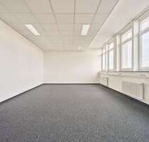 Büro in Mannheim 700,00 € 40.88 m²