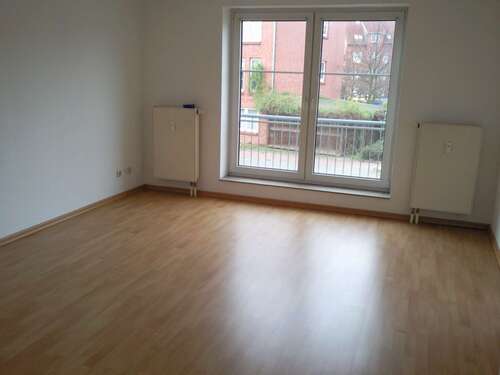 Foto - Wohnung zum Mieten in Hermsdorf 370,00 € 61.18 m²