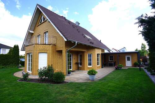 Foto - Haus zum Kaufen in Braunschweig Gliesmarode 970.000,00 € 254 m²