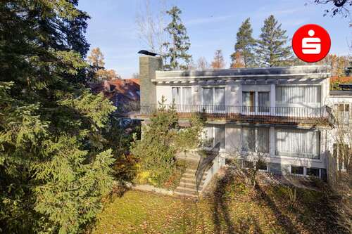 Foto - Haus zum Kaufen in Nürnberg 1.020.000,00 € 206.76 m²