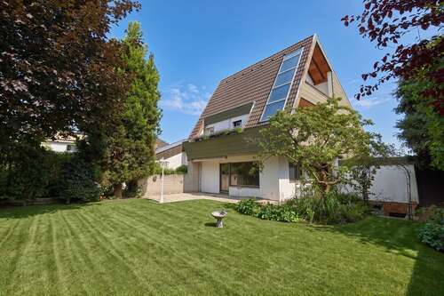 Foto - Haus zum Kaufen in Leonberg 590.000,00 € 175 m²