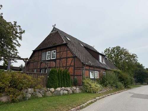 Foto - Wohnung zum Mieten in Kühsen 790,00 € 90 m²