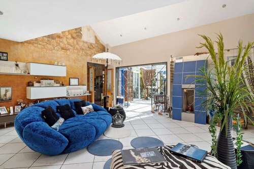 Foto - Haus zum Kaufen in Wiesbaden 995.000,00 € 210 m²