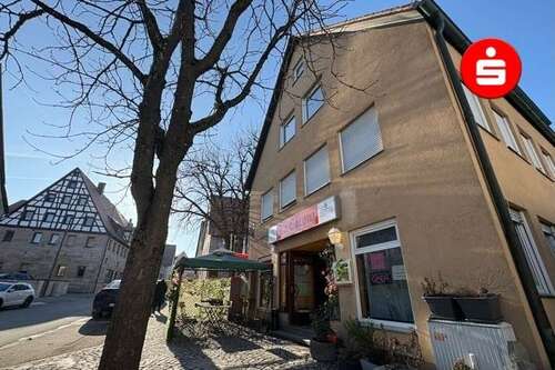 Foto - Haus zum Kaufen in Altdorf 699.000,00 € 222 m²