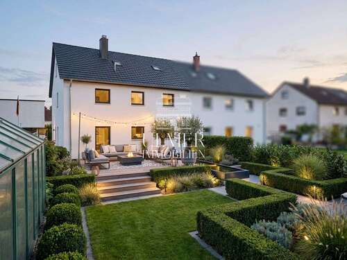 Foto - Haus zum Kaufen in Böblingen 599.000,00 € 152.99 m²