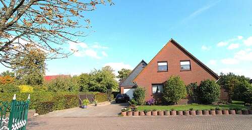Foto - Haus zum Kaufen in Jade 399.000,00 € 245 m²