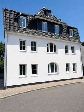 Foto - Haus zum Kaufen in Schalksmühle 739.000,00 € 315 m²