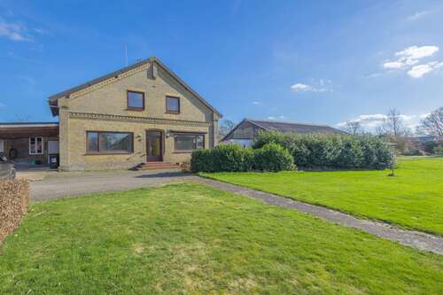 Foto - Haus zum Kaufen in Hohn 334.000,00 € 325 m²