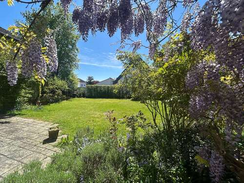 Foto - Haus zum Kaufen in Frankfurt 1.490.000,00 € 230 m²