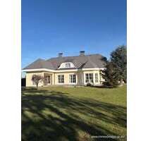 Haus zum Kaufen in Aichach 1.445.000,00 € 240 m²