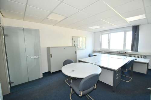 Foto - Büro in Marl 1.302,60 € 200 m² - 1.302,60&nbsp;EUR Kaltmiete, ca.&nbsp; 200,00&nbsp;m&sup2;