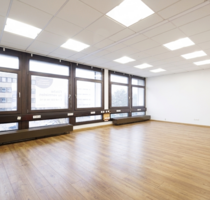 Büro in Erkrath 495,00 € 77 m² - 495,00&nbsp;EUR Kaltmiete, ca.&nbsp; 77,00&nbsp;m&sup2; in Erkrath (PLZ: 40699)