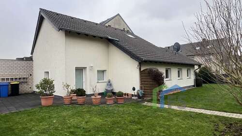 Foto - Haus zum Kaufen in Düren 325.000,00 € 99 m²