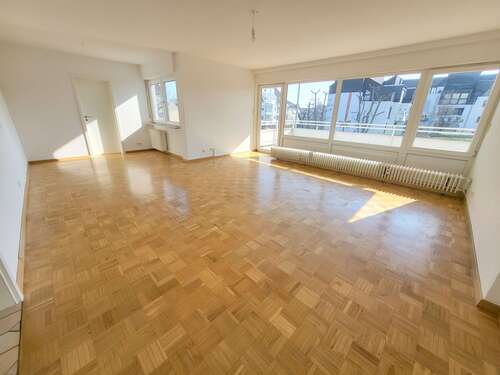 Foto - Wohnung zum Kaufen in Bad Homburg 274.000,00 € 81 m²