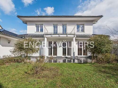 Foto - Haus zum Kaufen in Berlin-Kladow 949.000,00 € 195 m²