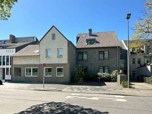 Foto - Haus zum Kaufen in Meerbusch 1.550.000,00 € 514.7 m²