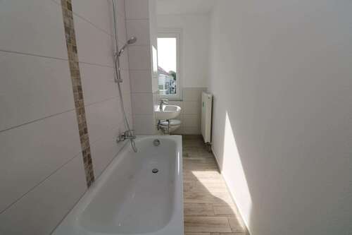 Foto - Wohnung zum Mieten in Freiberg 329,00 € 46.05 m²