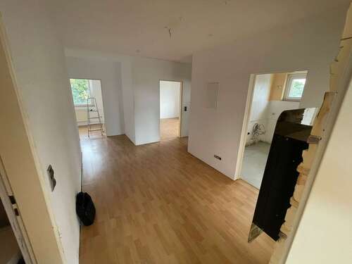 Foto - Wohnung zum Kaufen in Rosdorf 150.000,00 € 87 m²