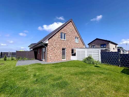 Foto - Haus zum Mieten in Drochtersen 1.370,00 € 135 m²