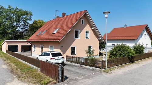 Foto - Haus zum Kaufen in Maxhütte-Haidhof 441.000,00 € 120.33 m²