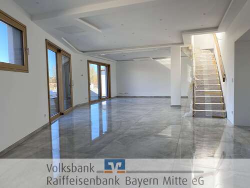 Foto - Haus zum Mieten in Herrngiersdorf 2.250,00 € 183.79 m²
