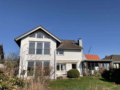 Foto - Haus zum Kaufen in Burscheid 569.000,00 € 198 m²