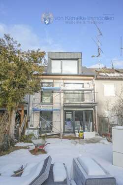 Foto - Haus zum Mieten in Erlangen 2.300,00 € 133.16 m²