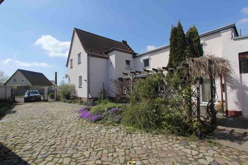 Foto - Haus zum Kaufen in Kabelsketal OT Dölbau 300.000,00 € 163 m²